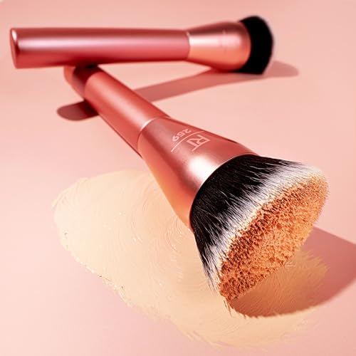 Real Techniques Glow Round Base Makeup Brush, For Liquid & Cream Makeup, Flat Top Foundation Brush For Buffing & Blending Up Coverage, Dense Synthetic Bristles, Vegan & Cruelty Free, 1 Count