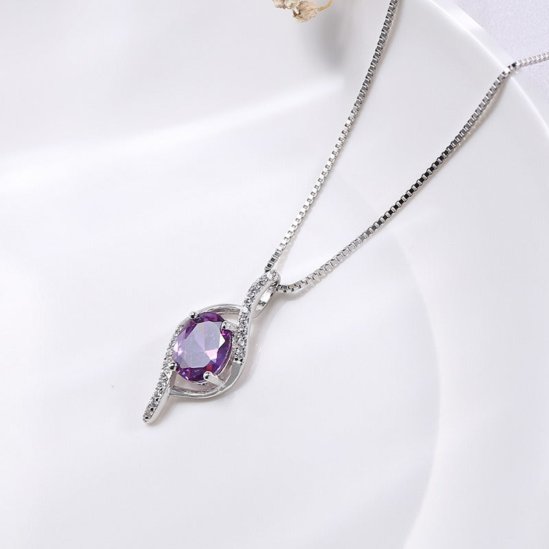 Clavicular amethyst pendant