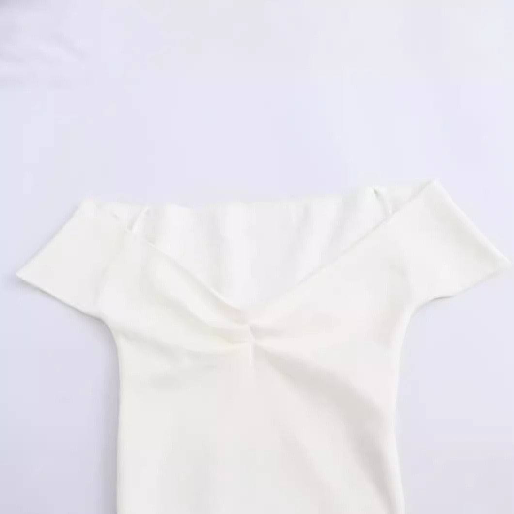 Fashionable, casual, simple and versatile elastic knitted top