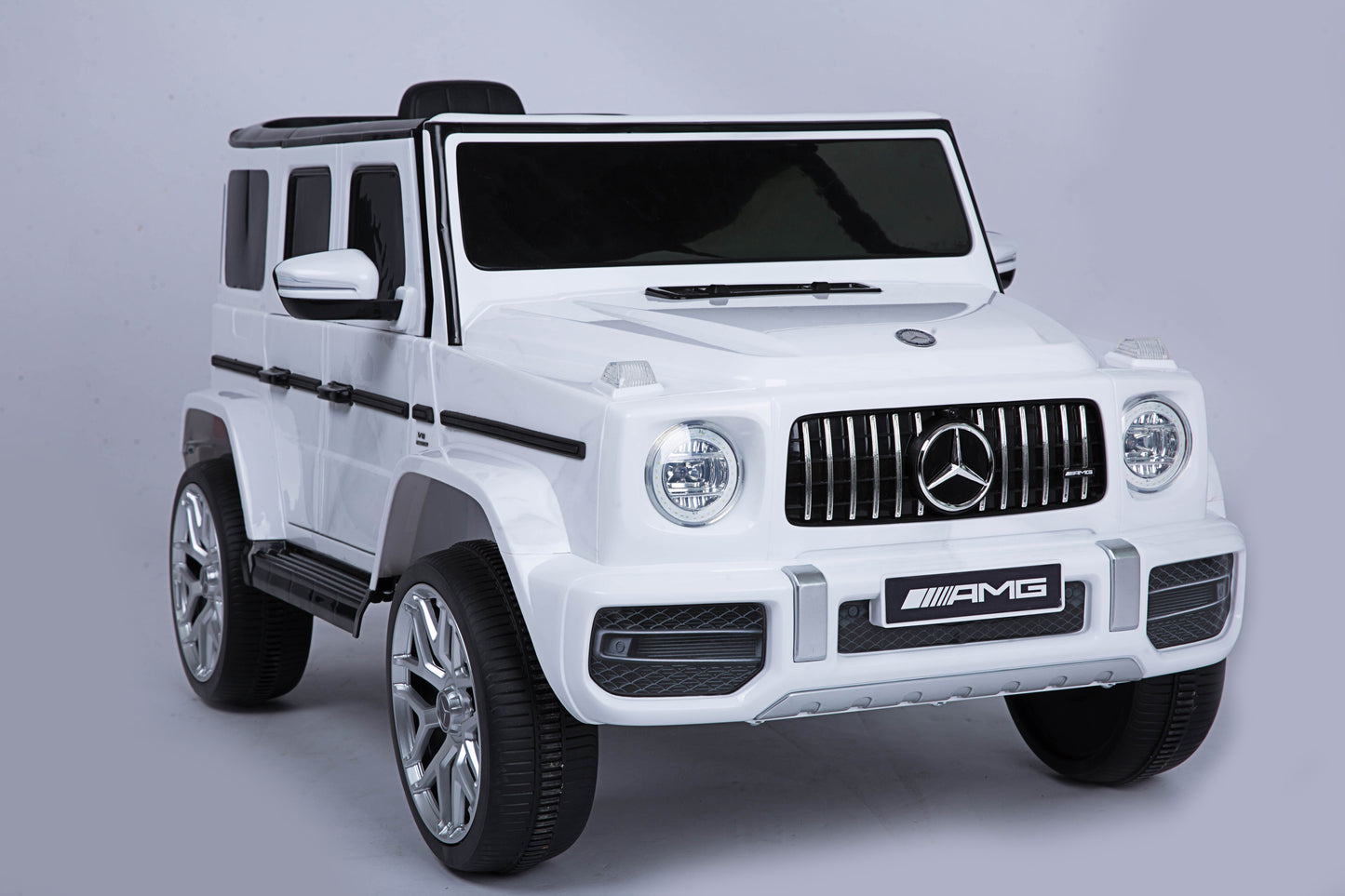 Mercedes Benz G63 Children's Electric Vehicle with Remote Control 12V Music, Horn, Spring Suspension, Safety Lock and License