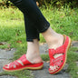 Sandals for women with thick soles and sloping heels, wearing beach sandals on the outside