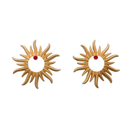 Sunflower earrings with a niche design sense, simple style, retro alloy, fashionable matte gold