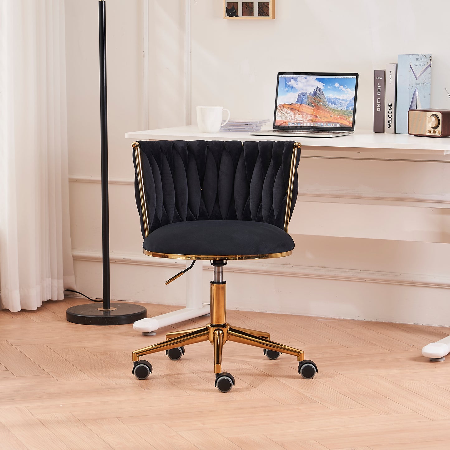 Office desks and chairs, with adjustable wheels and cushioned office desks and chairs that conform to ergonomics (black)